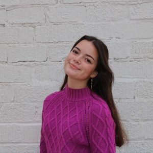 Meet your Posher, Chloe